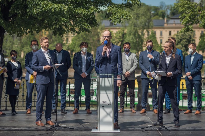 Piráti a Starostové na Královéhradecku odstartovali kampaň