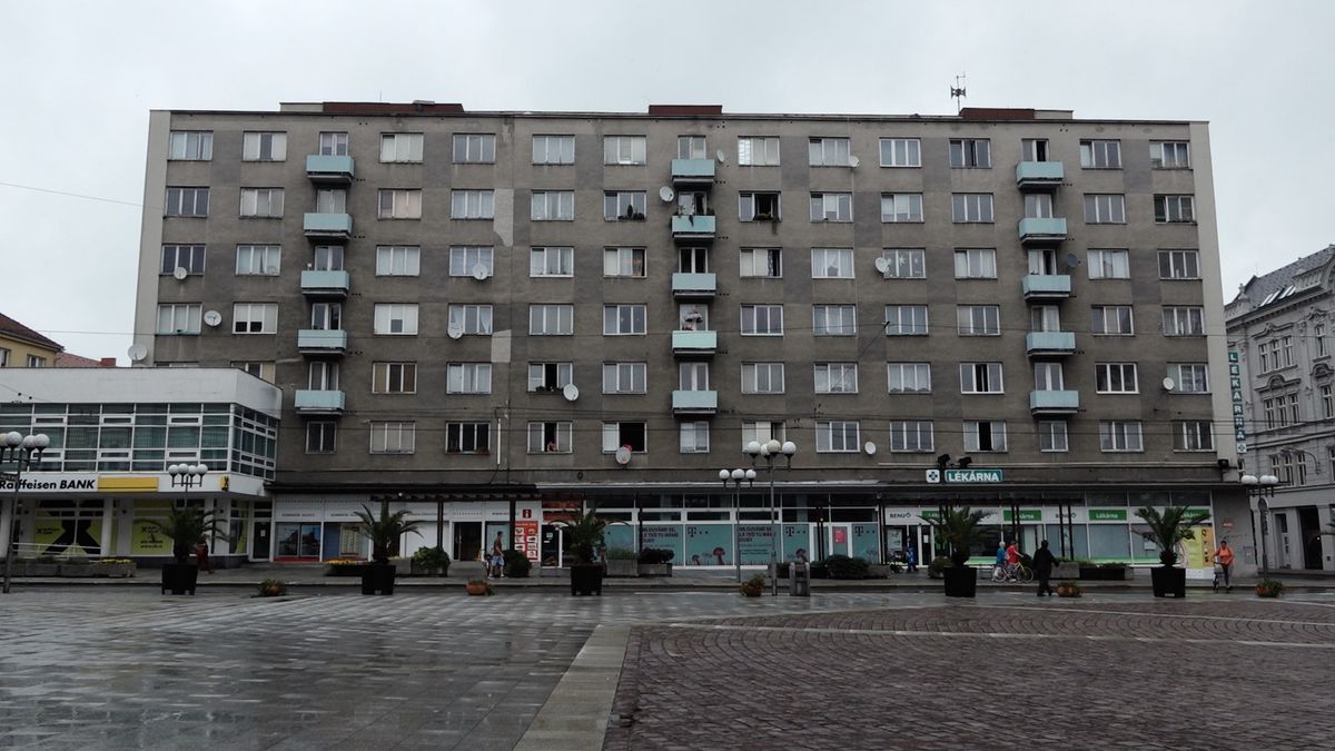 Opavští Piráti chtějí zarazit nevýhodný prodej fotbalového klubu i vystěhování nájemníků z městského domu