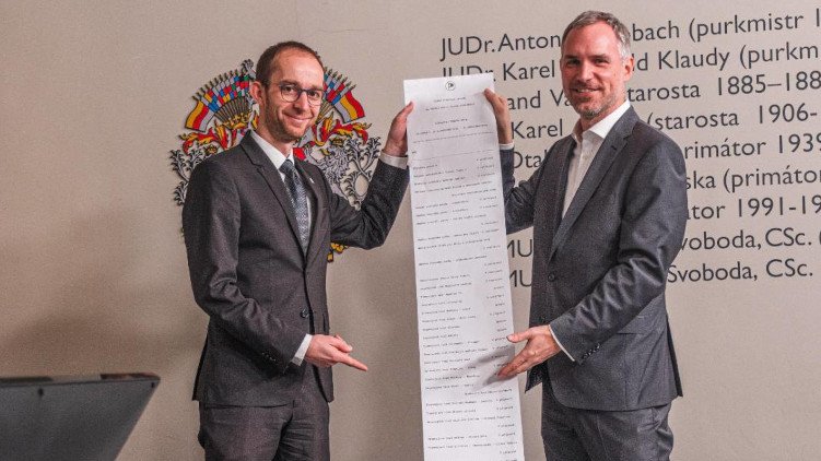 Díky Pirátům se Praha viditelně posunuje dopředu: Zdeněk Hřib předložil dopravní účet. Gesci předá Jaromíru Beránkovi