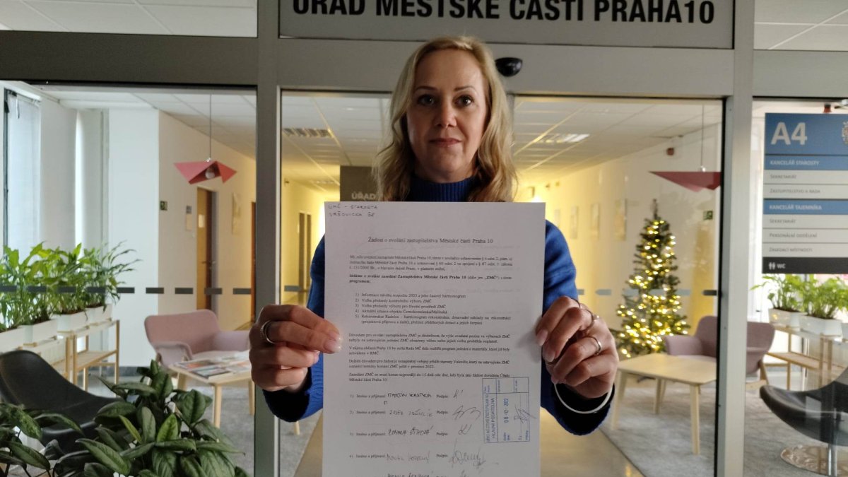 Opozice svolává jednání zastupitelstva, Praha 10 stále nemá předsedu kontrolního výboru a míří do provizoria