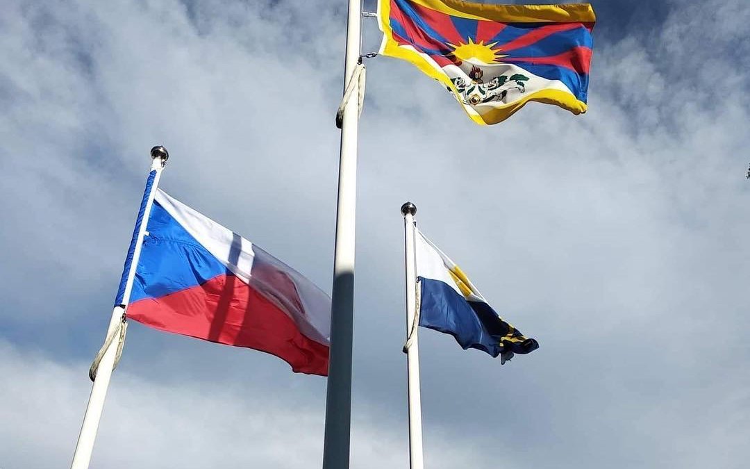 Vlajka pro Tibet zavlála na Jižním Městě