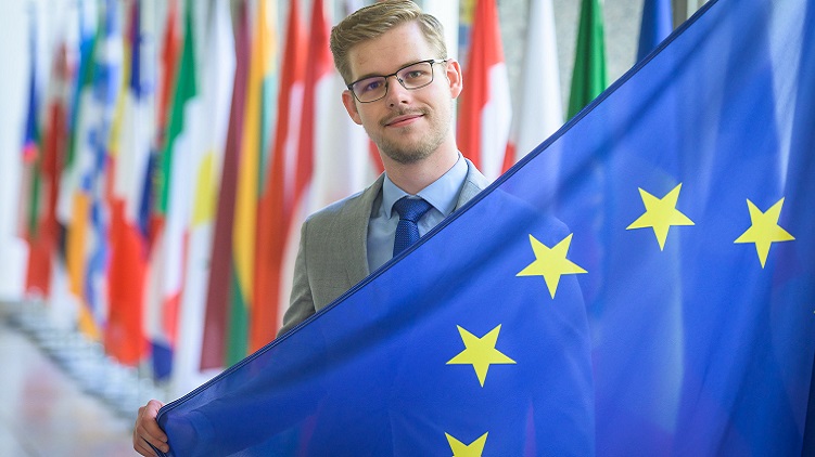 Evropská rada dosáhla důležitého kompromisu ohledně Fondu obnovy. Chybou je však snížení investic do výzkumu či zdravotnictví a hrozba zneužití peněz