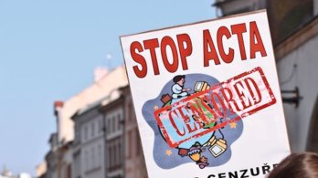 Piráti v Olomouci demonstrovali proti dohodě ACTA