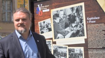 Praha otevřela výstavu k výročí konce druhé světové války, její součástí je i autentický stíhač tanků