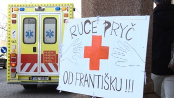 Vítáme záměr pražské Rady převzít provozování Nemocnice na Františku
