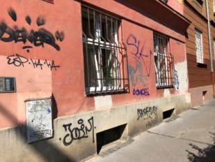 Odstraňujeme nelegální graffiti