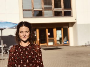 Zastupitelstvo MČ Praha 11 odvolalo radní pro školství Zuzanu Ujhelyiovou, důvody pro její odvolání nezazněly 